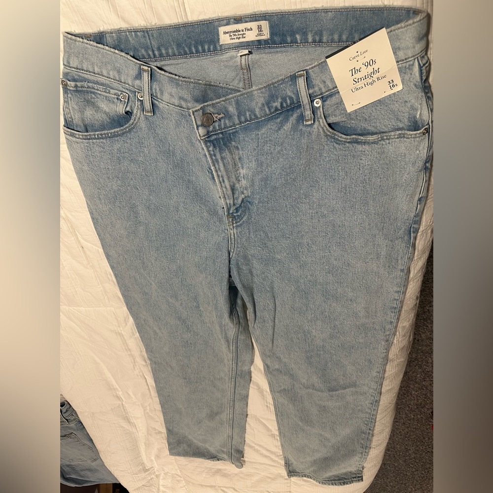 Abercrombie The 90s Straight Jean NWT
